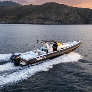 Pirelli Speedboats 42