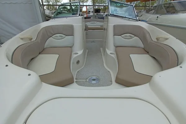 Sea Ray 200 Sundeck - Image 6