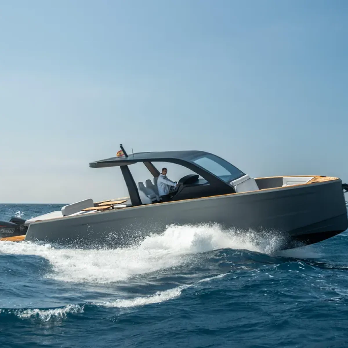 2024-maxim-yachts-neo-43-race-power-9469674-20240716075947011-1_XLARGE.jpg