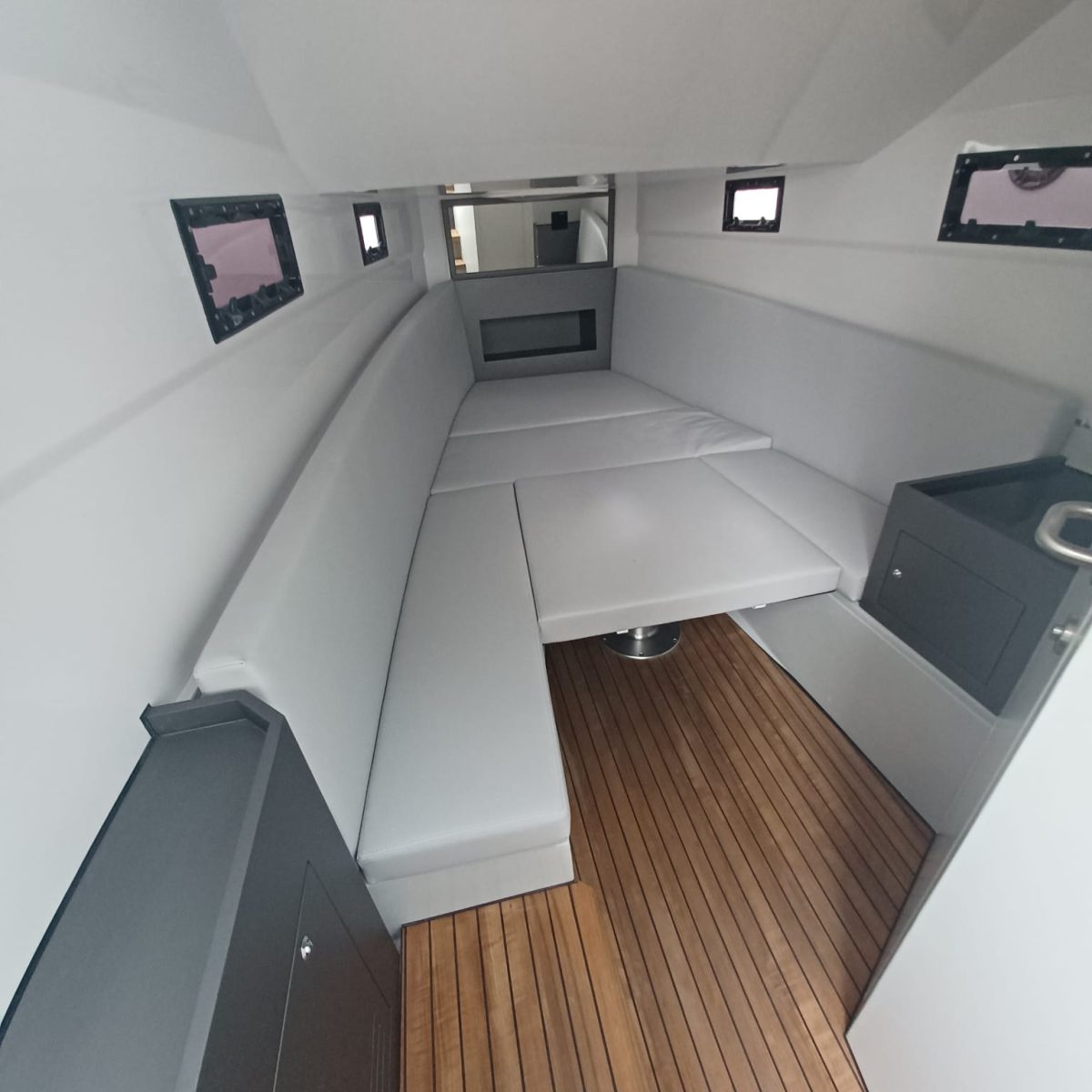 P42 CABINA