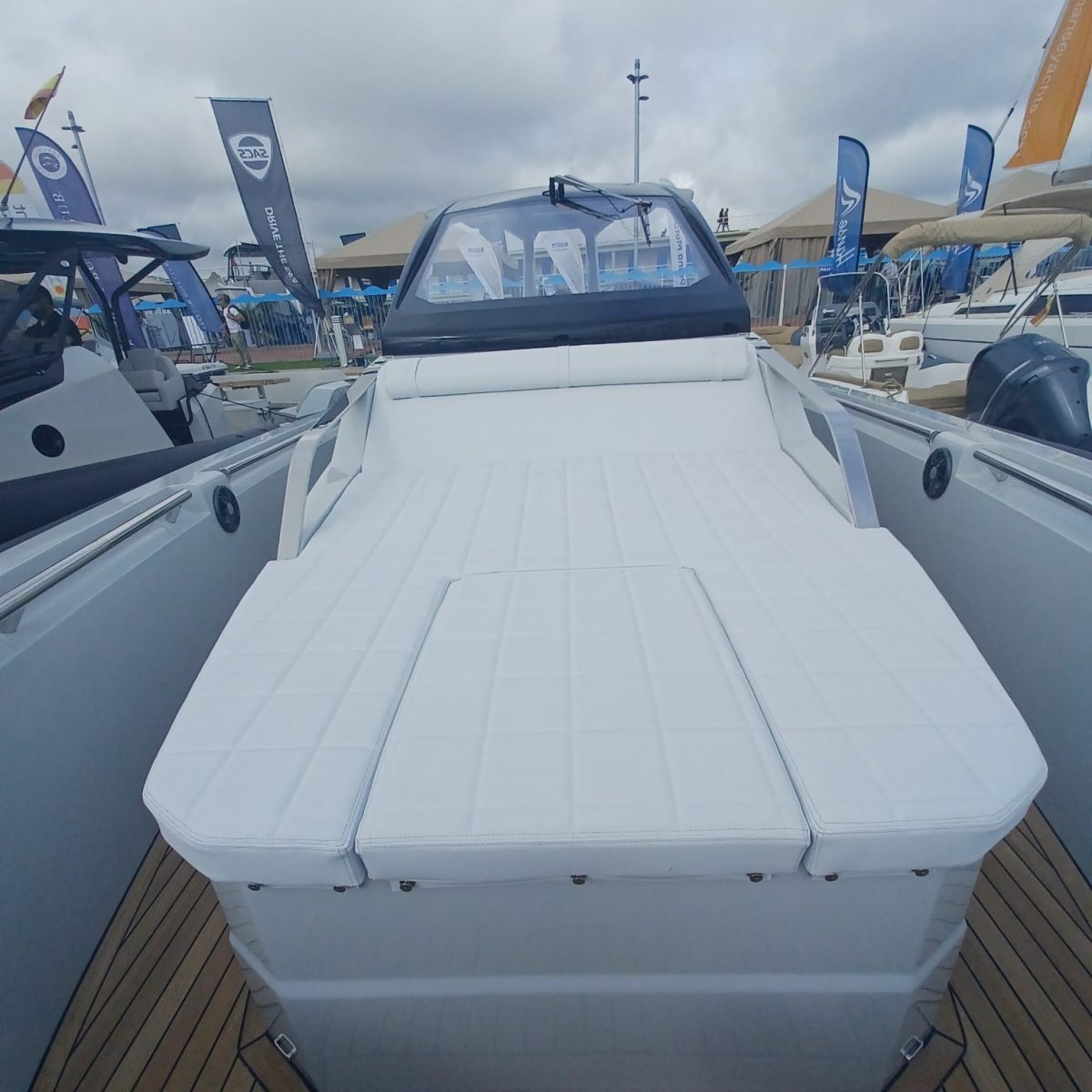 P42 SOLARIUM PROA FRONTAL